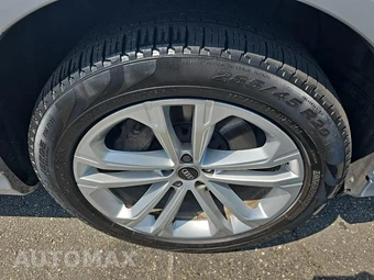 2025 Audi Q7 Premium Plus 55 TFSI – miniatura 9