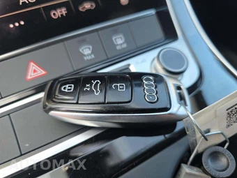 2025 Audi Q7 Premium Plus 55 TFSI - miniatura 8