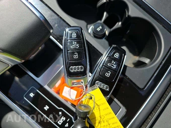 2025 Audi Q7 Premium Plus 55 TFSI - miniatura 8