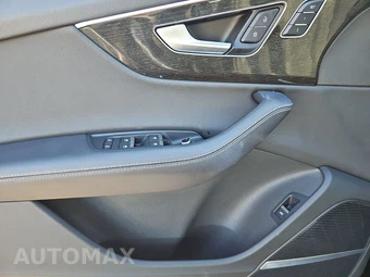 2025 Audi Q7 Premium Plus 55 TFSI - miniatura 9