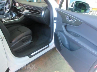 2025 Audi Q7 Premium Plus 55 TFSI - miniatura 25