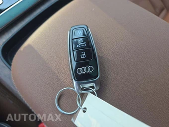 2025 Audi Q8 Premium 55 TFSI – miniatura 5