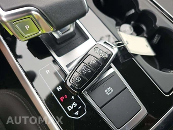 2025 Audi Q8 Premium Plus 55 TFSI – miniatura 8