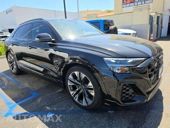 2025 Audi Q8 Premium Plus 55 TFSI – miniatura 4
