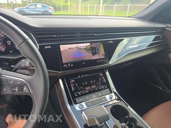 2025 Audi Q8 Premium Plus 55 TFSI – miniatura 10