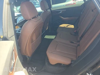 2025 Audi Q8 Premium Plus 55 TFSI – miniatura 13