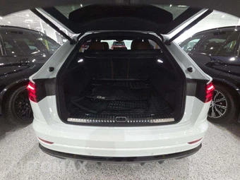 2025 Audi Q8 Premium Plus 55 TFSI – miniatura 14