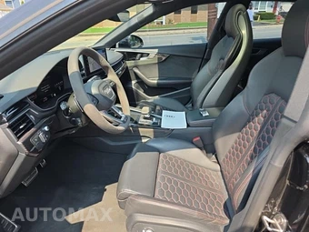 2025 Audi RS 5 Sportback Hatchback - miniatura 24