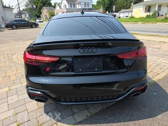 2025 Audi RS 5 Sportback Hatchback - miniatura 5