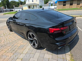 2025 Audi RS 5 Sportback Hatchback - miniatura 6