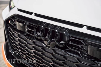 2025 Audi RS 6 Avant - miniatura 7