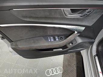 2025 Audi RS 6 Avant - miniatura 9