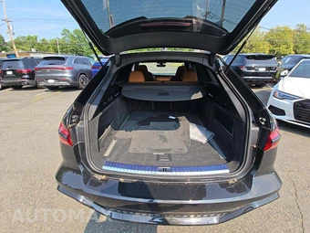 2025 Audi RS 6 Avant – miniatura 14