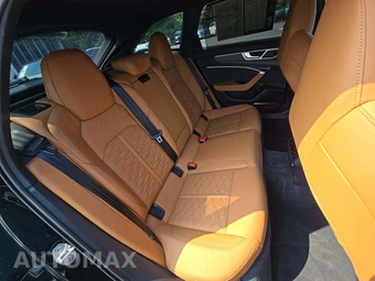 2025 Audi RS 6 Avant – miniatura 16