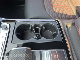 2025 Audi RS Q8 performance - miniatura 8