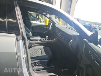 2025 Audi RS Q8 performance – miniatura 8