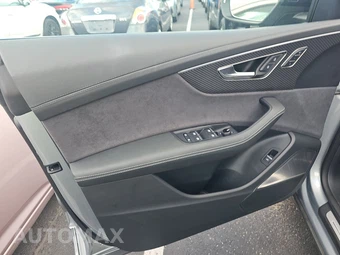 2025 Audi RS Q8 performance – miniatura 9