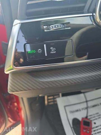 2025 Audi RS Q8 performance – miniatura 45