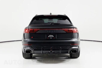 2025 Audi RS Q8 performance - miniatura 4