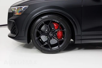 2025 Audi RS Q8 performance - miniatura 9