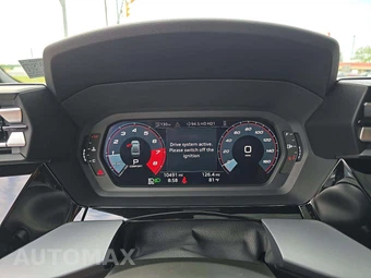 2025 Audi S3 Sedan Premium Plus – miniatura 9