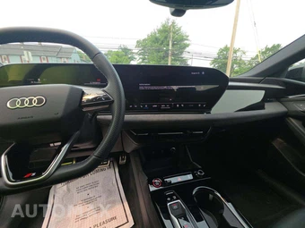 2025 Audi S6 Sportback e-tron Premium Plus – miniatura 10