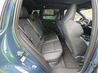 2025 Audi SQ6 e-tron Premium Plus – miniatura 17