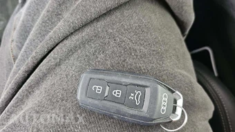 2025 Audi SQ6 e-tron Premium Plus – miniatura 18