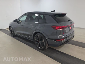 2025 Audi SQ6 e-tron Prestige - miniatura 6