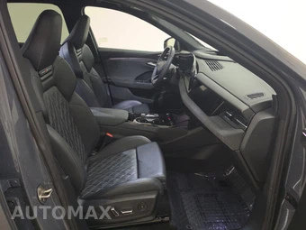 2025 Audi SQ6 e-tron Prestige - miniatura 8