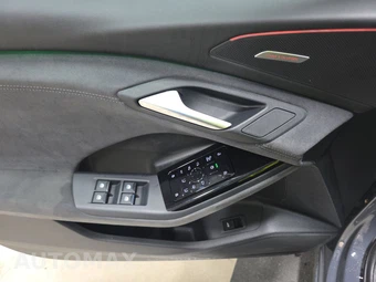 2025 Audi SQ6 e-tron Prestige - miniatura 9