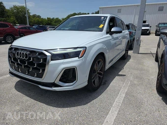 2025 Audi SQ7 Premium Plus