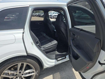 2025 Audi SQ7 Premium Plus – miniatura 17