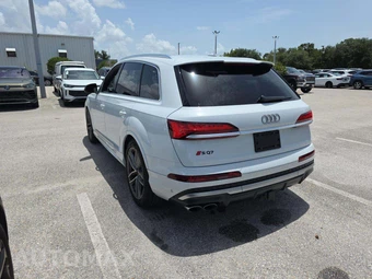 2025 Audi SQ7 Premium Plus – miniatura 2