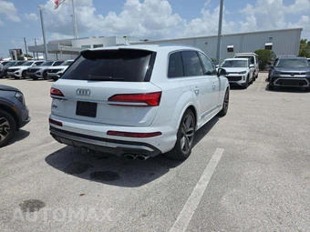 2025 Audi SQ7 Premium Plus – miniatura 3