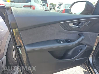 2025 Audi SQ8 Premium Plus – miniatura 9