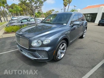 2025 Bentley Bentayga EWB Azure V8