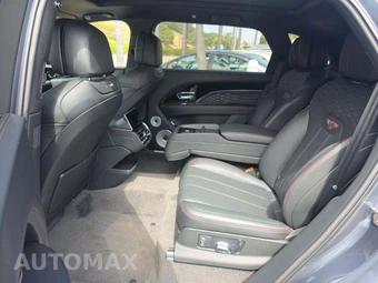 2025 Bentley Bentayga EWB Azure V8 - miniatura 10