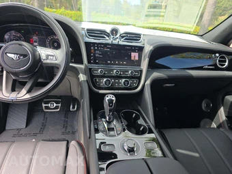 2025 Bentley Bentayga EWB Azure V8 - miniatura 7