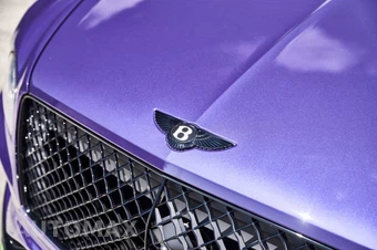 2025 Bentley Bentayga S Black Edition V8 - miniatura 6