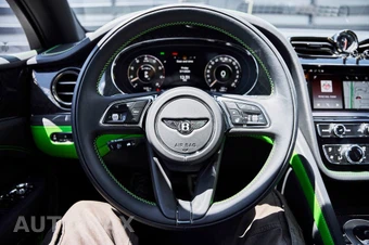 2025 Bentley Bentayga S Black Edition V8 - miniatura 62