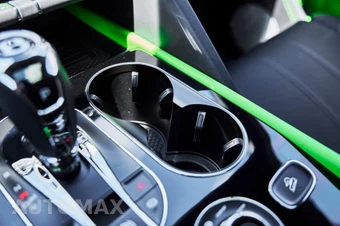 2025 Bentley Bentayga S Black Edition V8 - miniatura 77
