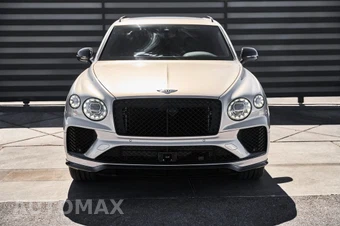 2025 Bentley Bentayga S V8 - miniatura 15