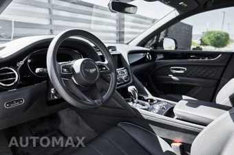 2025 Bentley Bentayga S V8 - miniatura 2