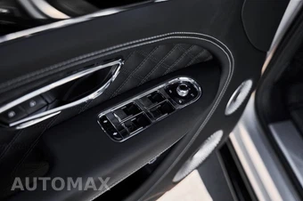 2025 Bentley Bentayga S V8 - miniatura 32