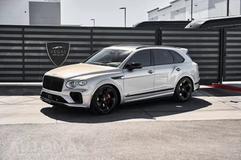 2025 Bentley Bentayga S V8 - miniatura 5