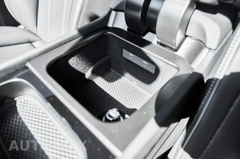 2025 Bentley Bentayga S V8 - miniatura 66