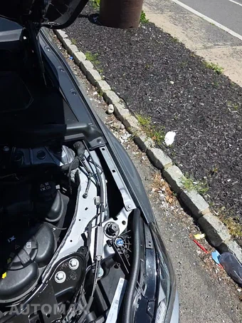 2025 BMW 2 Series Coupe M240i xDrive - miniatura 21