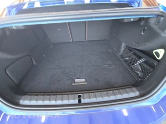 2025 BMW 2 Series Gran Coupe 228 xDrive Sedan - miniatura 23