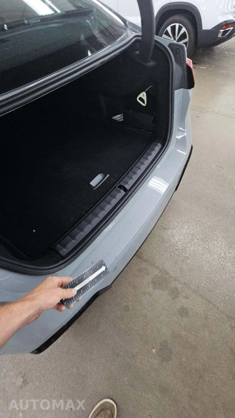 2025 BMW 2 Series Gran Coupe 228 xDrive Sedan - miniatura 27